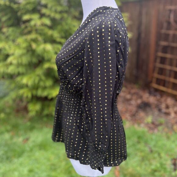 Harve Bernard Black Blouse with Gold Foil – Size Small – NWT - Picture 5 of 8